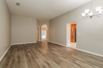 2621 Fernleaf Dr in Green Cove Springs, FL - Building Photo - Building Photo