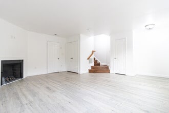 2607 River Basin Ln in Woodbridge, VA - Building Photo - Building Photo