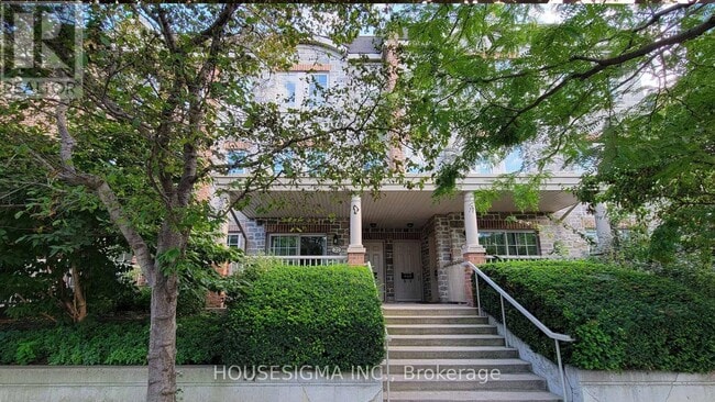 property at 93-TH93 The Queensway