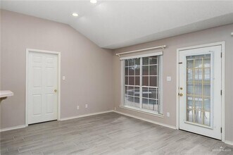 12 E St in Mission, TX - Building Photo - Building Photo