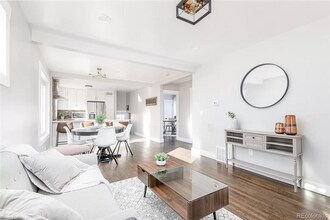 2657 S Lincoln St in Denver, CO - Building Photo - Building Photo