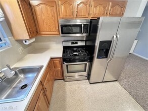 6 Venice St, Unit C6 in Danvers, MA - Building Photo - Building Photo