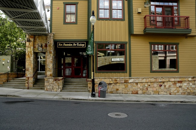 875 Main St in Park City, UT - Foto de edificio - Building Photo
