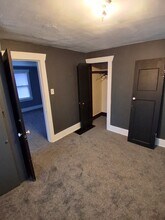 909 W Cushing St in Decatur, IL - Building Photo - Building Photo