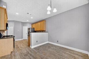 1408 S Friendswood Dr in Friendswood, TX - Building Photo