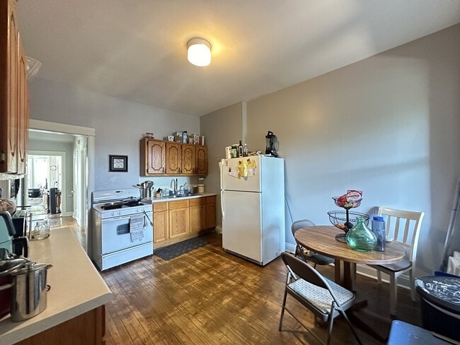 2623 W Crystal St in Chicago, IL - Building Photo - Building Photo
