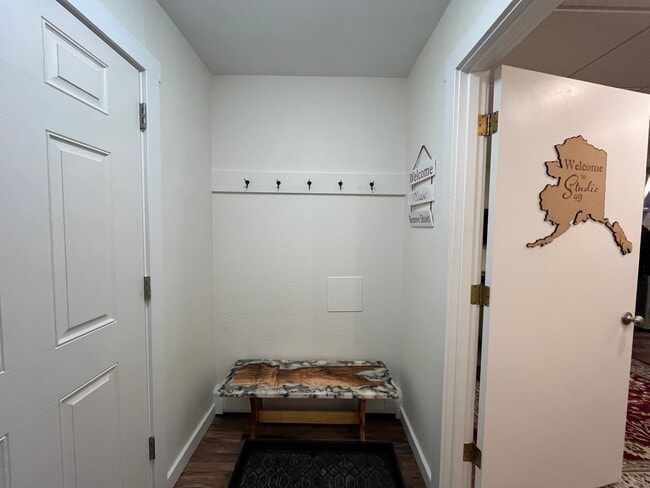 535 Sprucewood Rd in Fairbanks, AK - Building Photo - Building Photo
