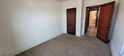 220 Grant Ave in Duquesne, PA - Building Photo - Building Photo