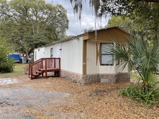 property at 19400 SE Hwy 42