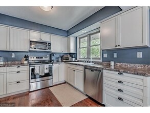 14684 Cove Ave SE in Prior Lake, MN - Building Photo - Building Photo