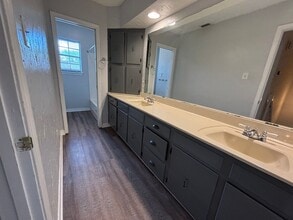 3445 Stonebrook Pl in Shreveport, LA - Building Photo - Building Photo