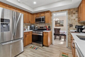 407 Greenfield Rd in Shorewood, IL - Building Photo - Building Photo