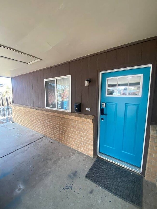 property at 7850 Greenwood Blvd