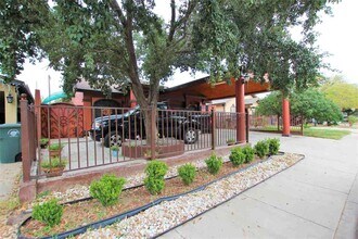 712 Zebra Dr in Laredo, TX - Building Photo - Building Photo