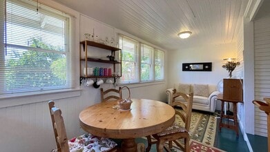 1727 Chorro St in San Luis Obispo, CA - Foto de edificio - Building Photo