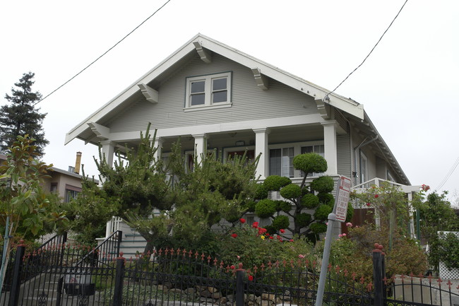 4032-4036 San Juan St in Oakland, CA - Building Photo - Building Photo