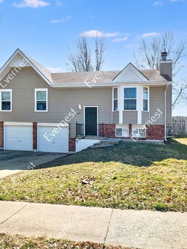 property at 1801 SE 3rd St