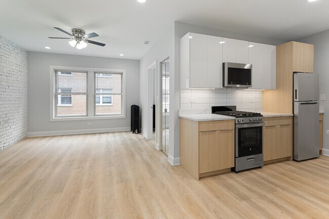 1629 W Chase Ave in Chicago, IL - Building Photo - Building Photo