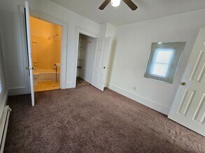 618 E Mulberry St in Bloomington, IL - Building Photo - Building Photo