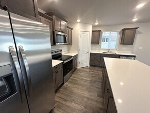 627 S Zeelar St in Kennewick, WA - Building Photo - Building Photo