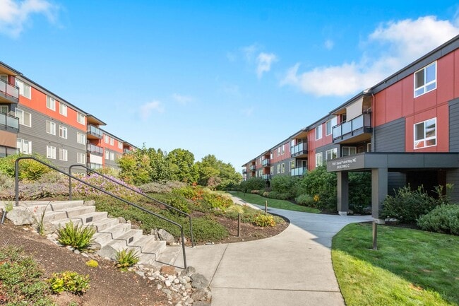 7001 Sand Point Way NE in Seattle, WA - Building Photo - Building Photo