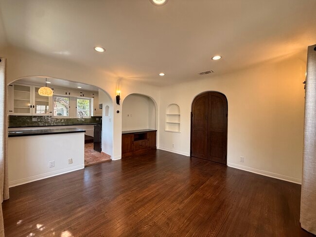 property at 939 Hammond St