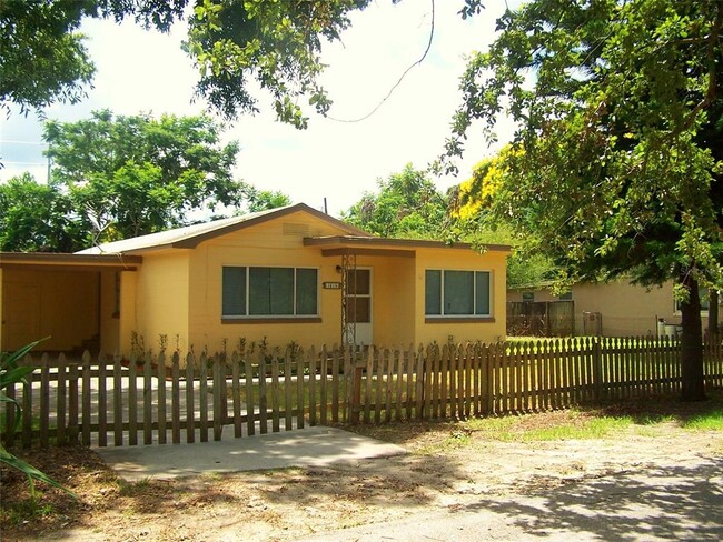 property at 1615 Crocker Ave