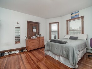 318 Beacon St in Somerville, MA - Foto de edificio - Building Photo