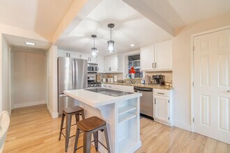 6511 Enchanted Valley Dr in Reno, NV - Building Photo - Building Photo