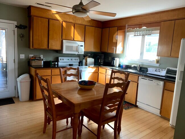 1450 Goblet Ave in Mount Pleasant, SC - Building Photo - Building Photo