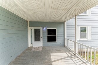 100 Walnut St in Troy, MO - Building Photo - Building Photo