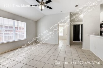 1711 Tina Marie Rd, Unit B in Arlington, TX - Building Photo - Building Photo