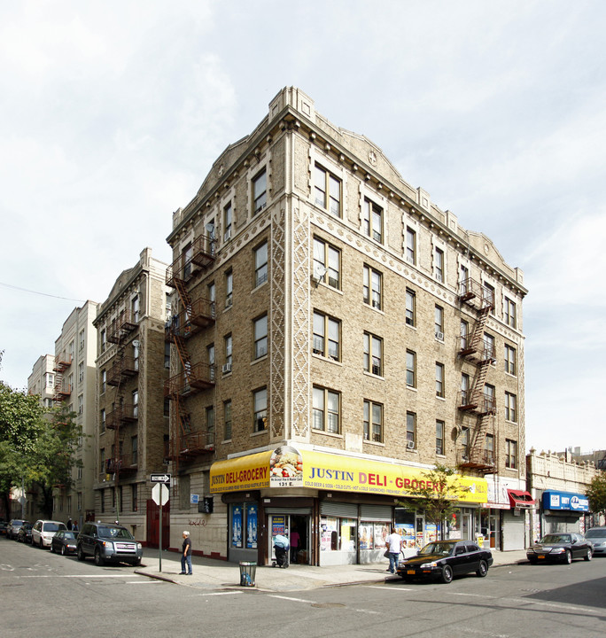 2298 Creston Ave in Bronx, NY - Building Photo