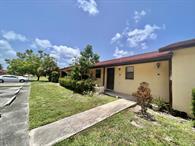 463 Glenwood Dr in West Palm Beach, FL - Building Photo
