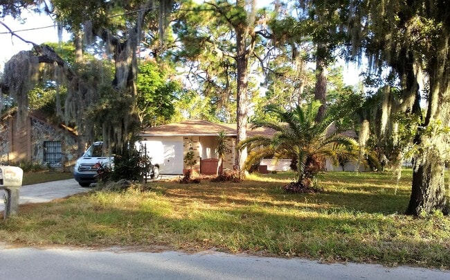 6217 High St in New Port Richey, FL - Building Photo - Building Photo