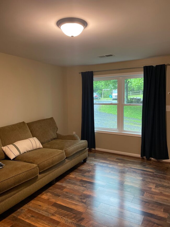 8 Marble Ln in Lexington, VA - Building Photo - Building Photo