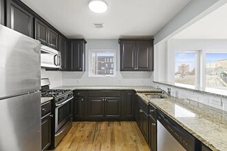 42 Norfolk St, Unit 013 in Newark, NJ - Building Photo - Building Photo