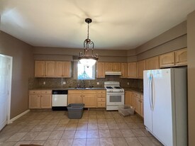 53 Clemence St in Cranston, RI - Building Photo