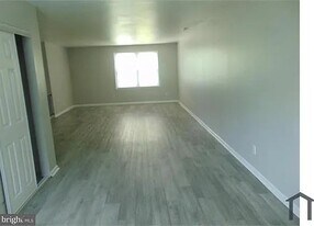 24 Hopewell Ln in Sicklerville, NJ - Building Photo