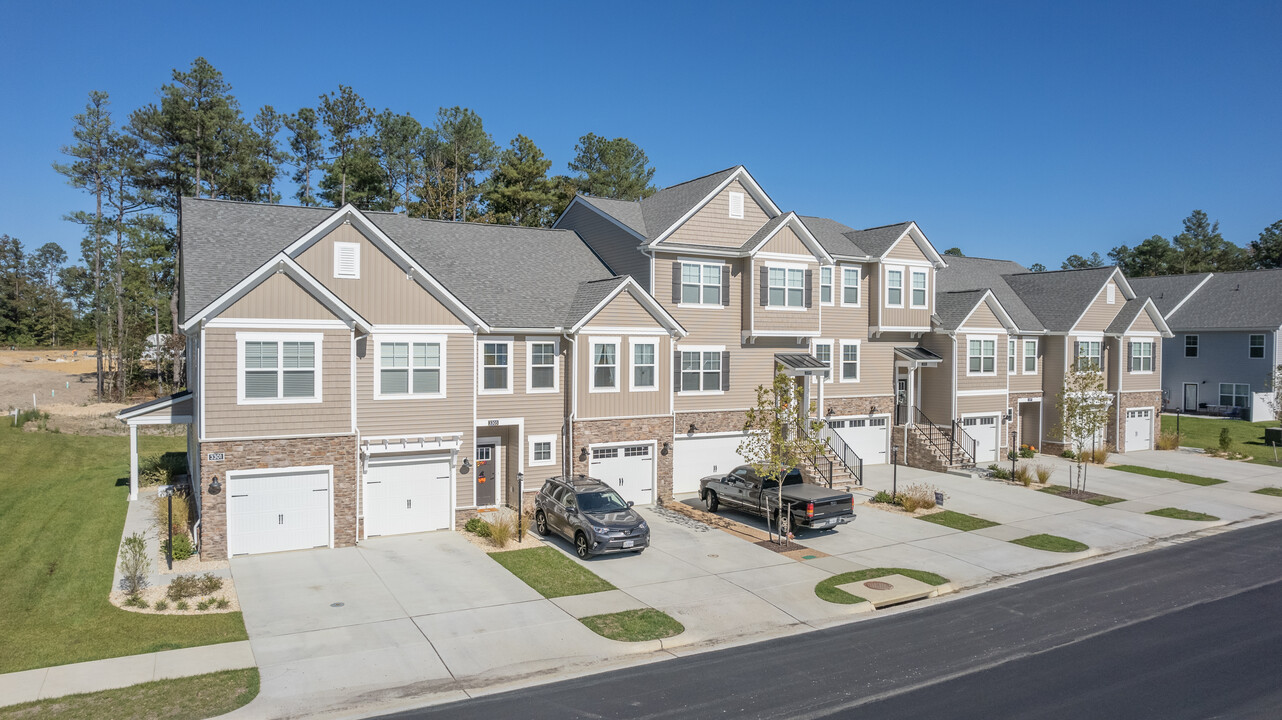 Swift Creek Townhomes in Midlothian, VA - Building Photo