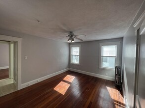 215 Forest St, Unit #1 in Medford, MA - Building Photo - Building Photo