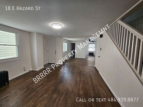 18 E Hazard St in Summit Hill, PA - Building Photo - Building Photo