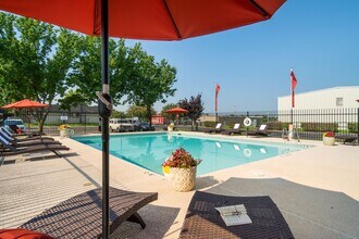 1401 N Birch St in Owasso, OK - Building Photo - Building Photo