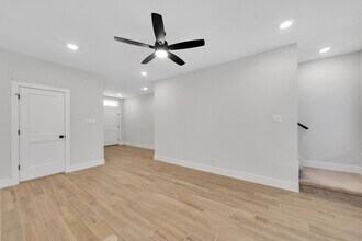 13632 Giovannis Gdn in San Antonio, TX - Building Photo - Building Photo