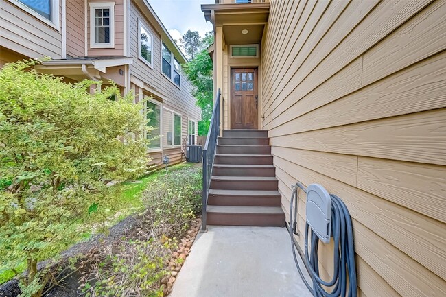 50 Cheswood Manor Drive in The Woodlands, TX - Building Photo - Building Photo