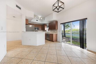 22014 SW 89th Ct in Cutler Bay, FL - Building Photo - Building Photo