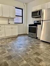 84 W 25th St in Bayonne, NJ - Building Photo - Building Photo