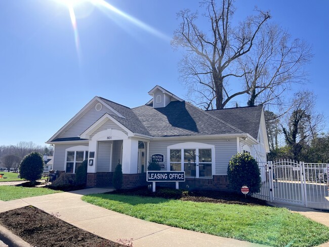 Cloisters of Mount Holly Apartment Homes