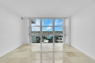 2841 N Ocean Blvd in Fort Lauderdale, FL - Building Photo - Building Photo