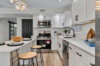 4412 W Pearl Ave in Tampa, FL - Building Photo - Building Photo